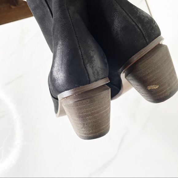 Vince Camuto Grasem Black Suede Block Heel Booties - Picture 10 of 13